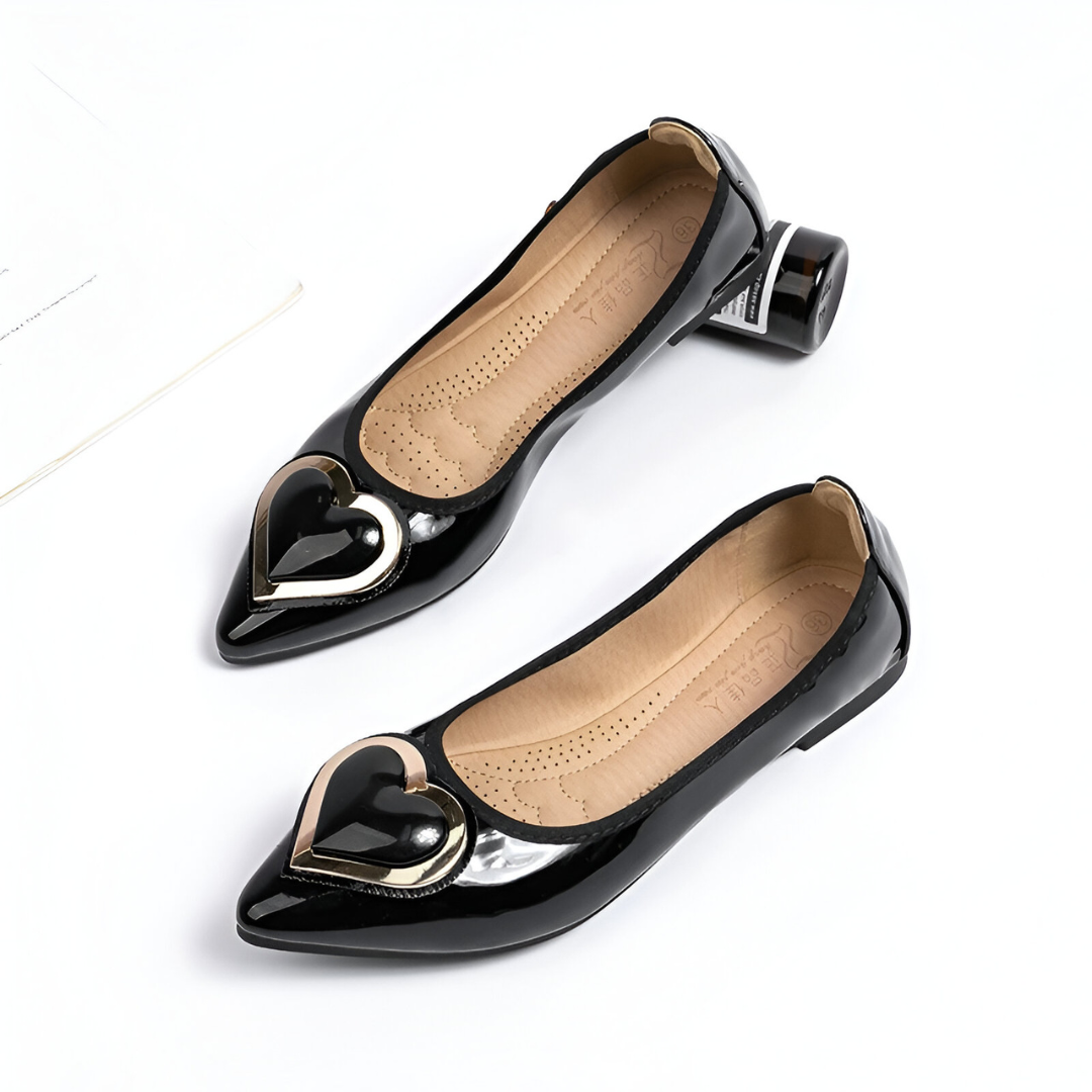 Serene Cove ™ | Ballerina's met Hartdetail