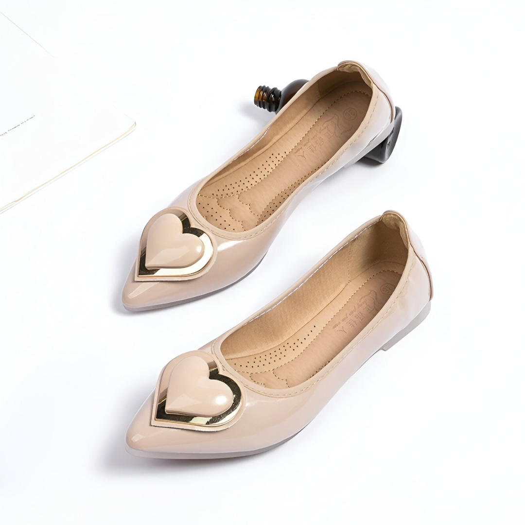 Serene Cove ™ | Ballerina's met Hartdetail