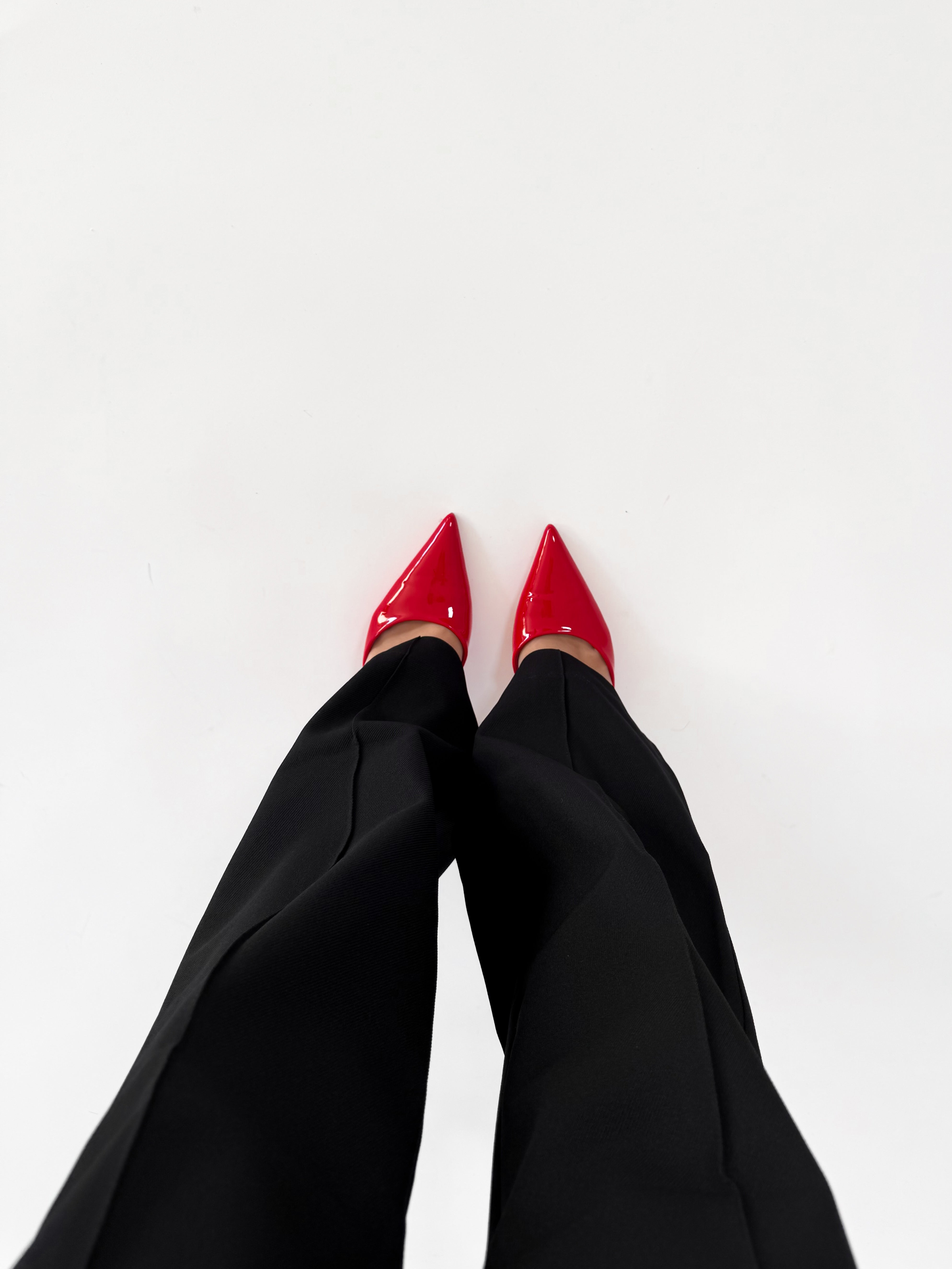 Serene Cove™ | Zenna heels red