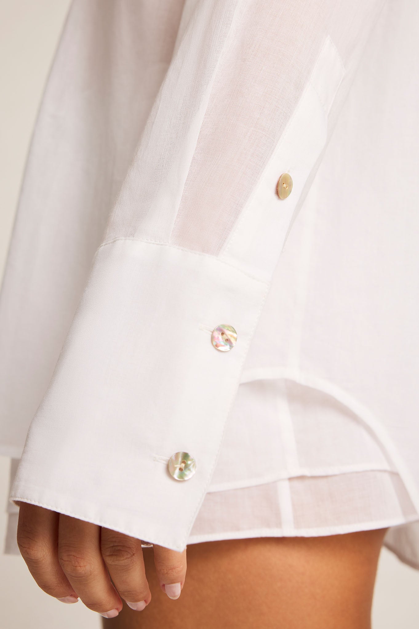 Serene Cove™ | Island Shirt in Wit