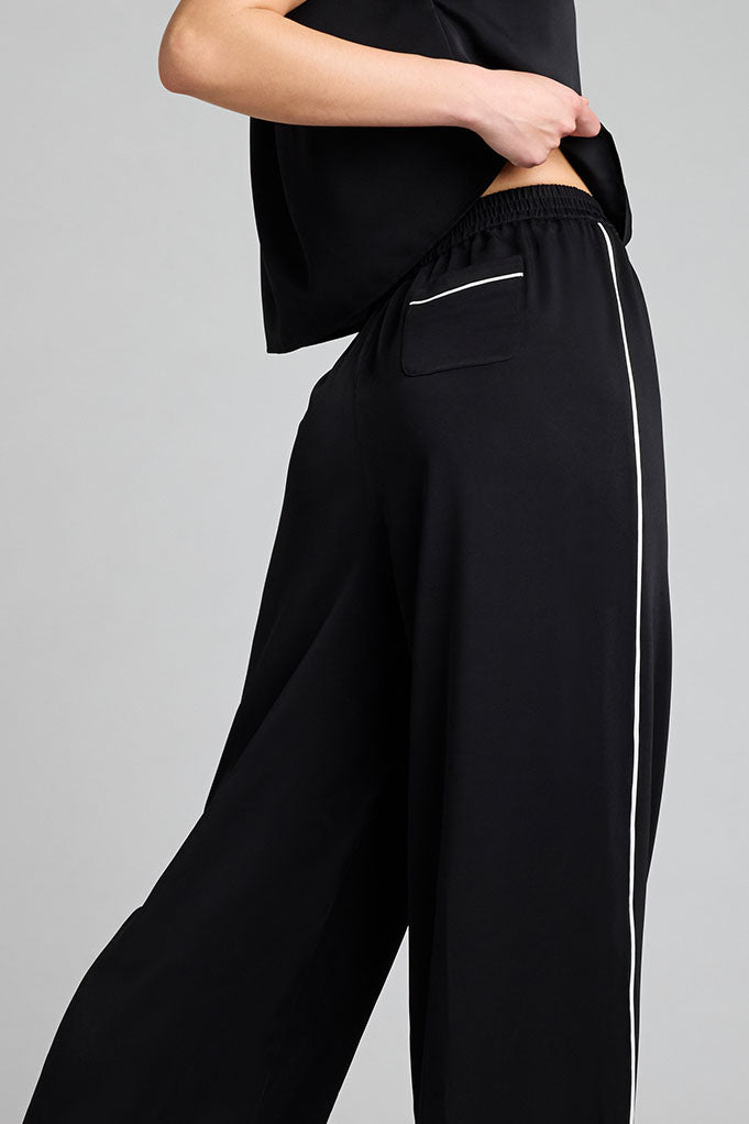 Serene Cove™ | Supreme Track Pant in Zwart